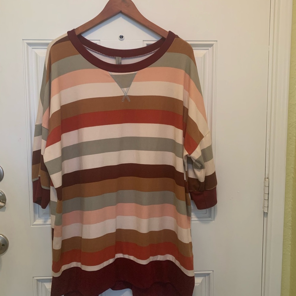 HoneyMe Curvy ladies striped tunic.